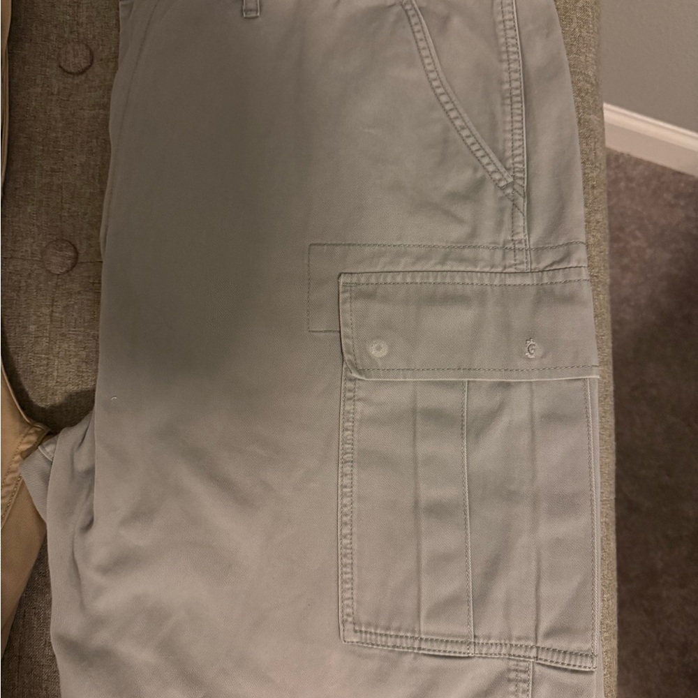 Levi's Stylish Gray Chinos